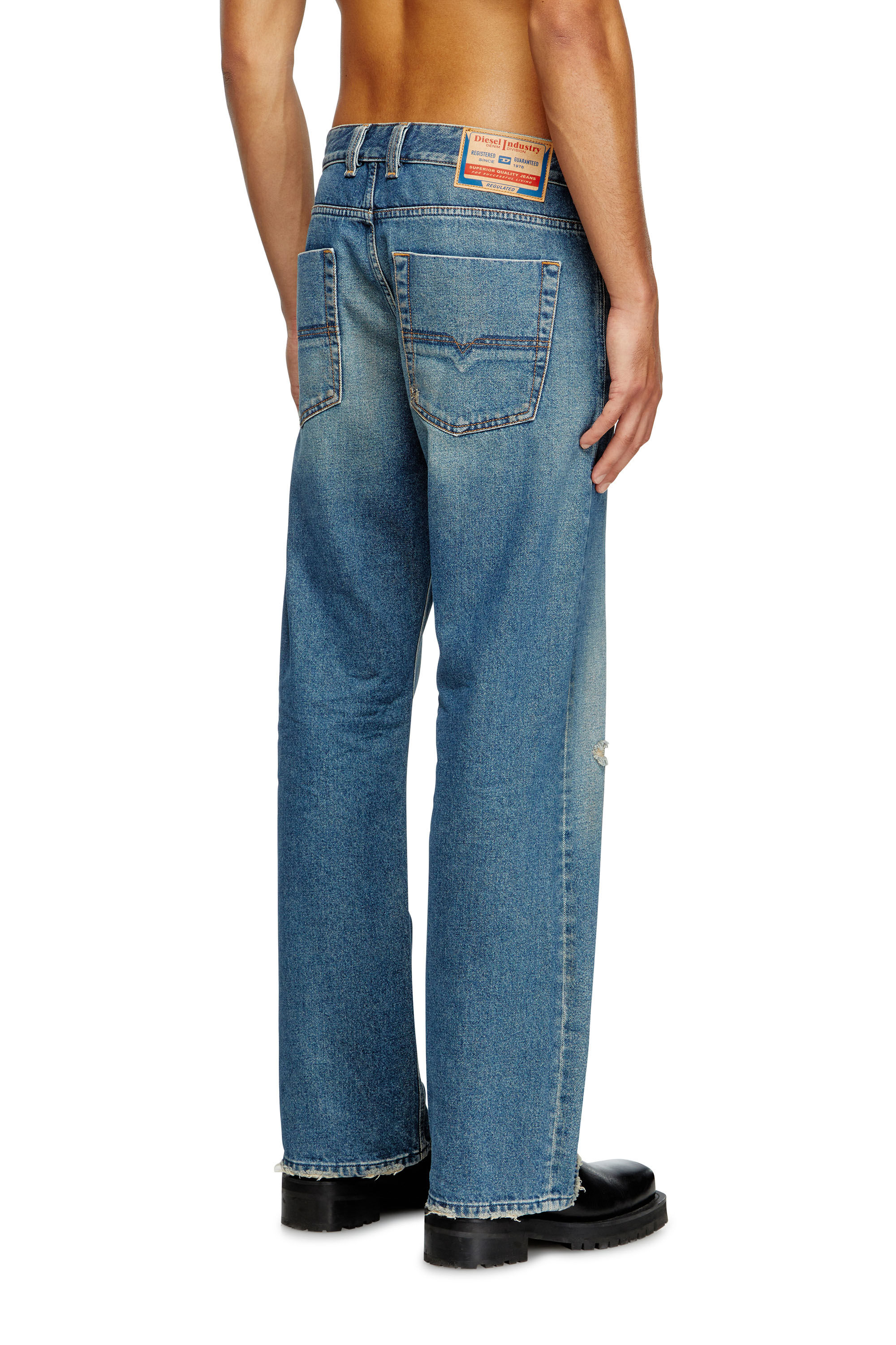 Men's Relaxed Jeans | Medium blue | Diesel 1980 D-Eeper