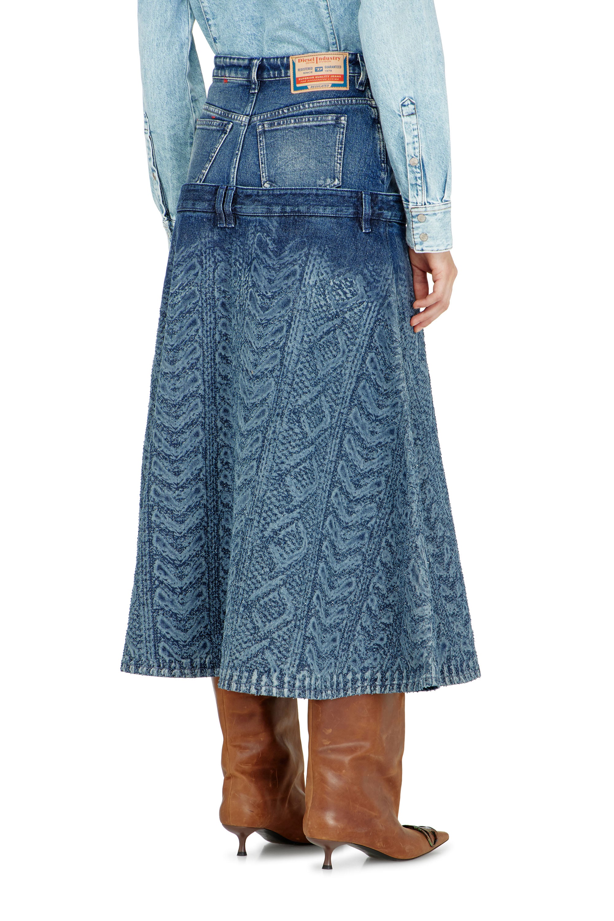 Diesel - DE-VORYA-S1, Woman's Midi skirt in cable-knit-effect denim in Dark Blue - 3