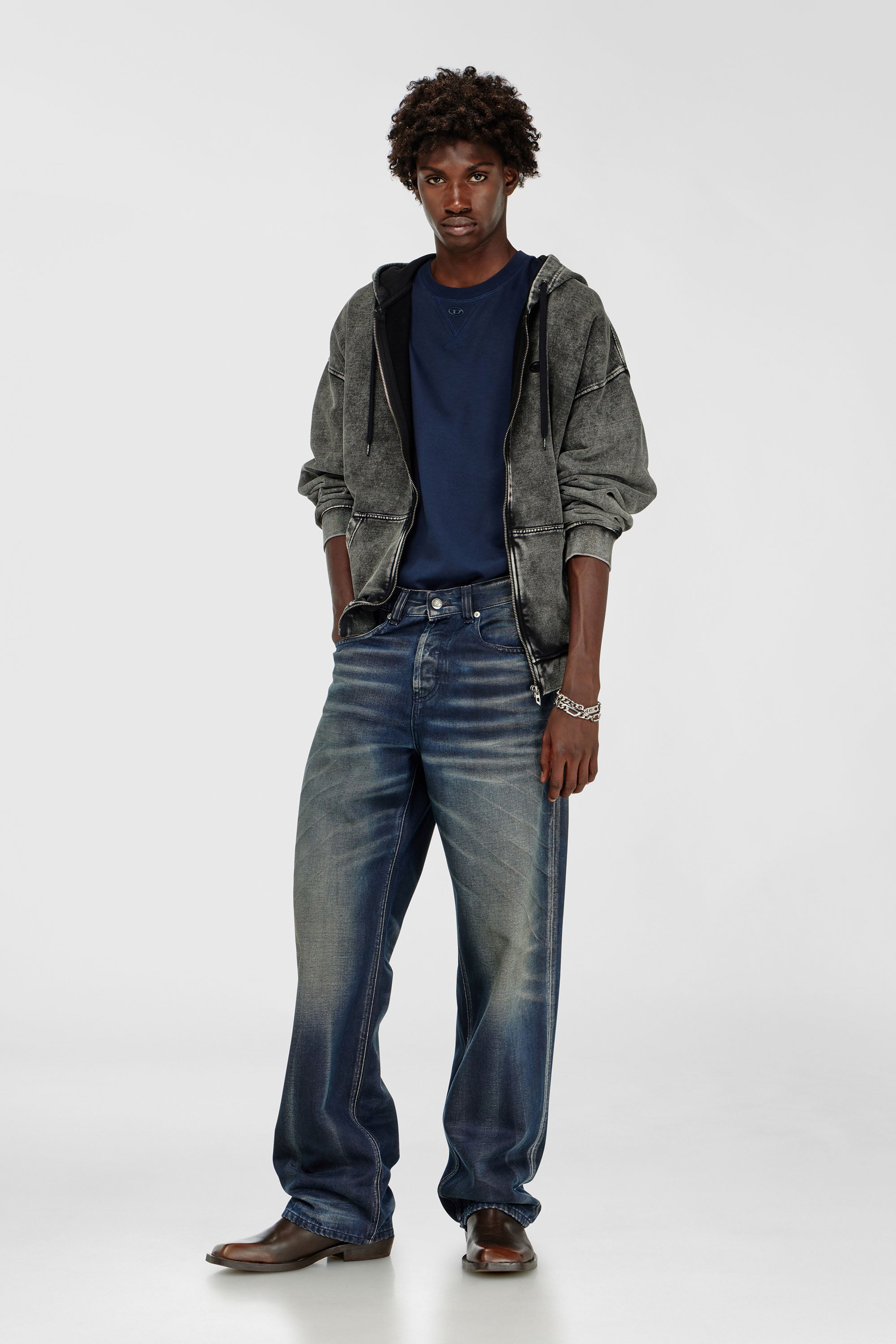 Diesel - T-MADJUST-TR, Man's Regular T-shirt with crew neck and Oval D in null - 2
