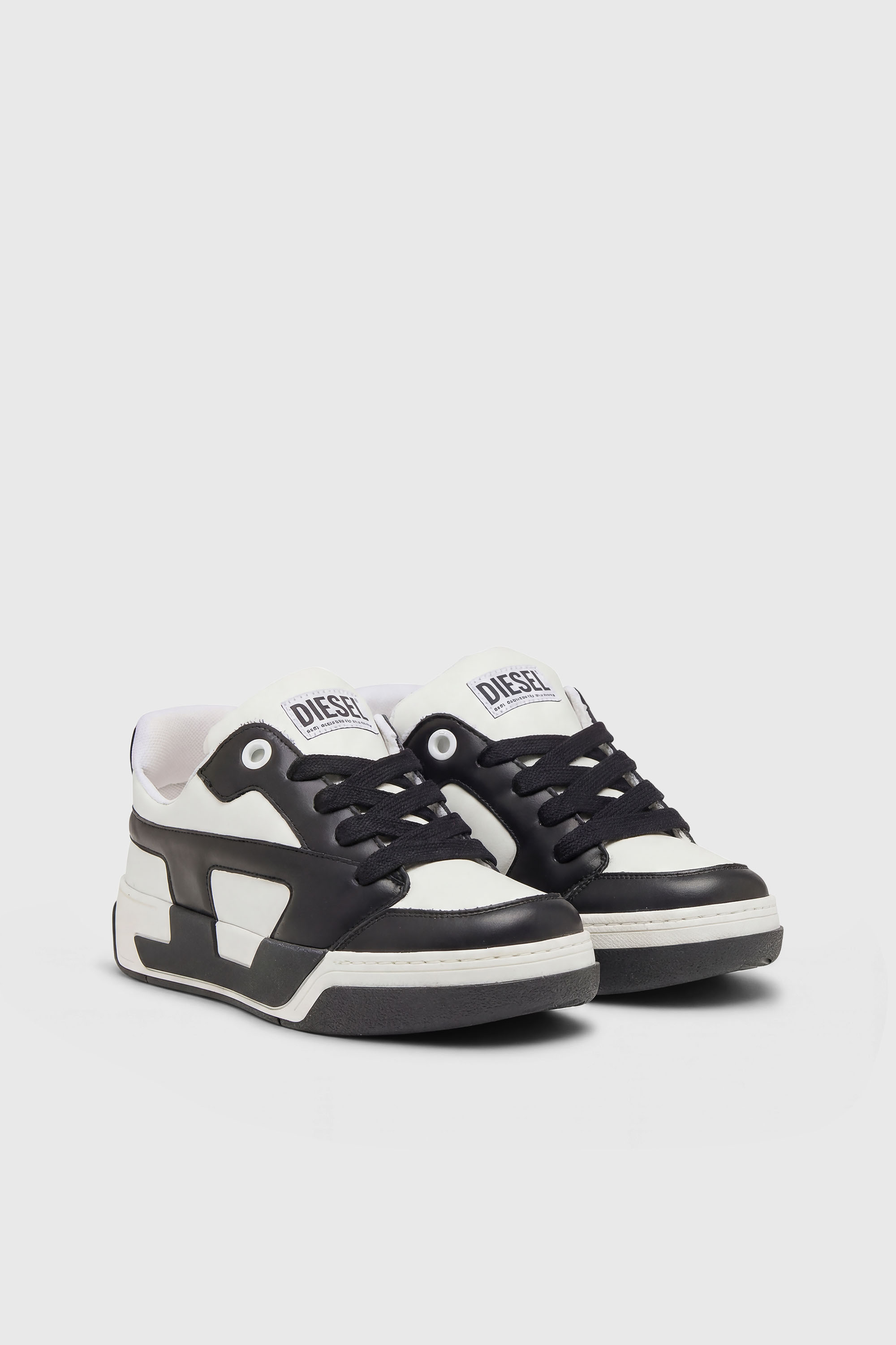 Diesel - S-D-OLLIE LOW, Man's D-Ollie-Sneakers in colour-block leather in White/Black - 2